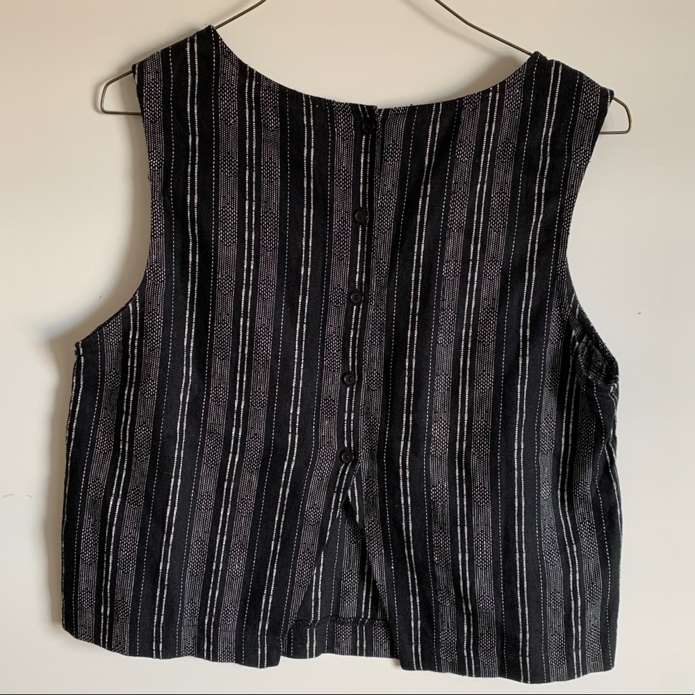 Button up back tank - Picture 3 of 3